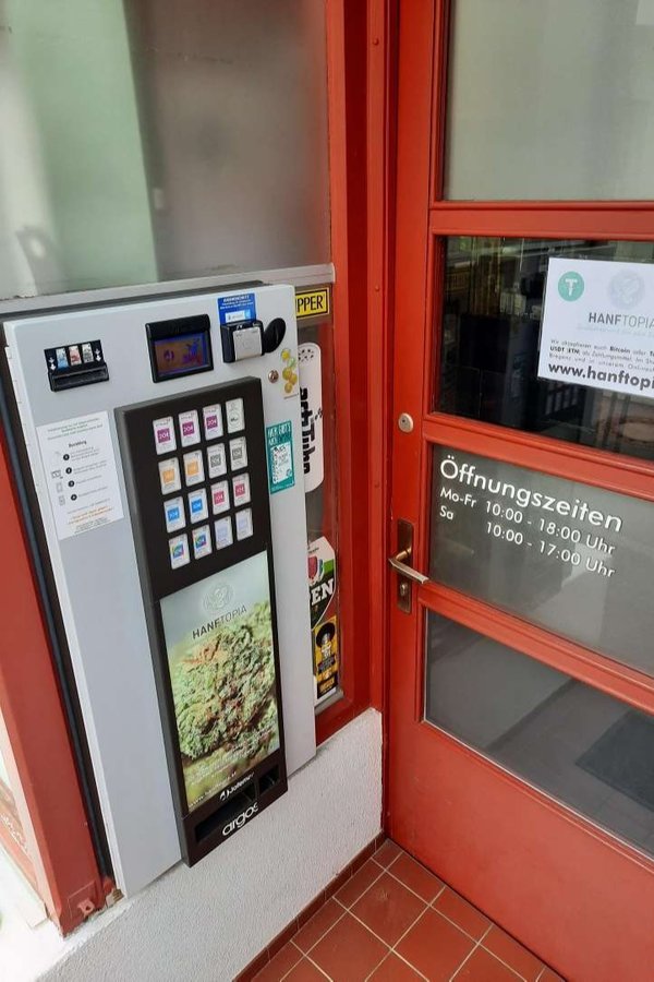 CBD Hanfblüten Automat in Bregenz HANFTOPIA